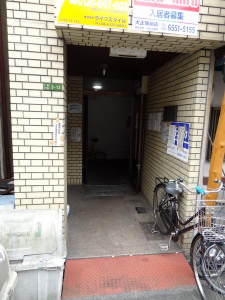 建物エントランス