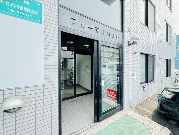 建物エントランス