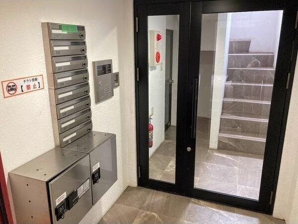 建物エントランス