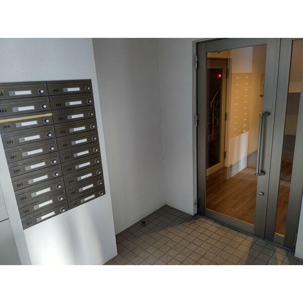 建物エントランス